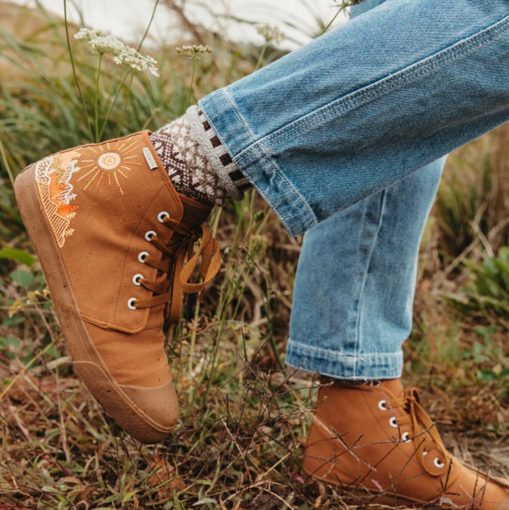 Sunrise Mountain High Top BANGS Shoes